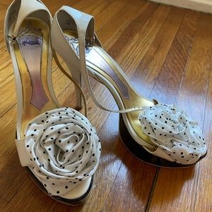 Hale Bob Shoes ~ Pinup Polka Dot Heels ~ Retro Vintage Sandals